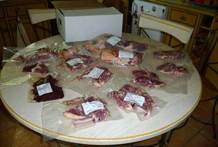 nombreux colis de viande d'agneau prêt à êtres livrés en Haute-Garonne (31)